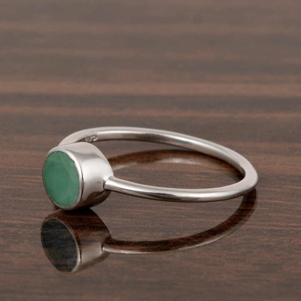Emerald Bezel Set Solitaire Ring – Sterling Silver-1
